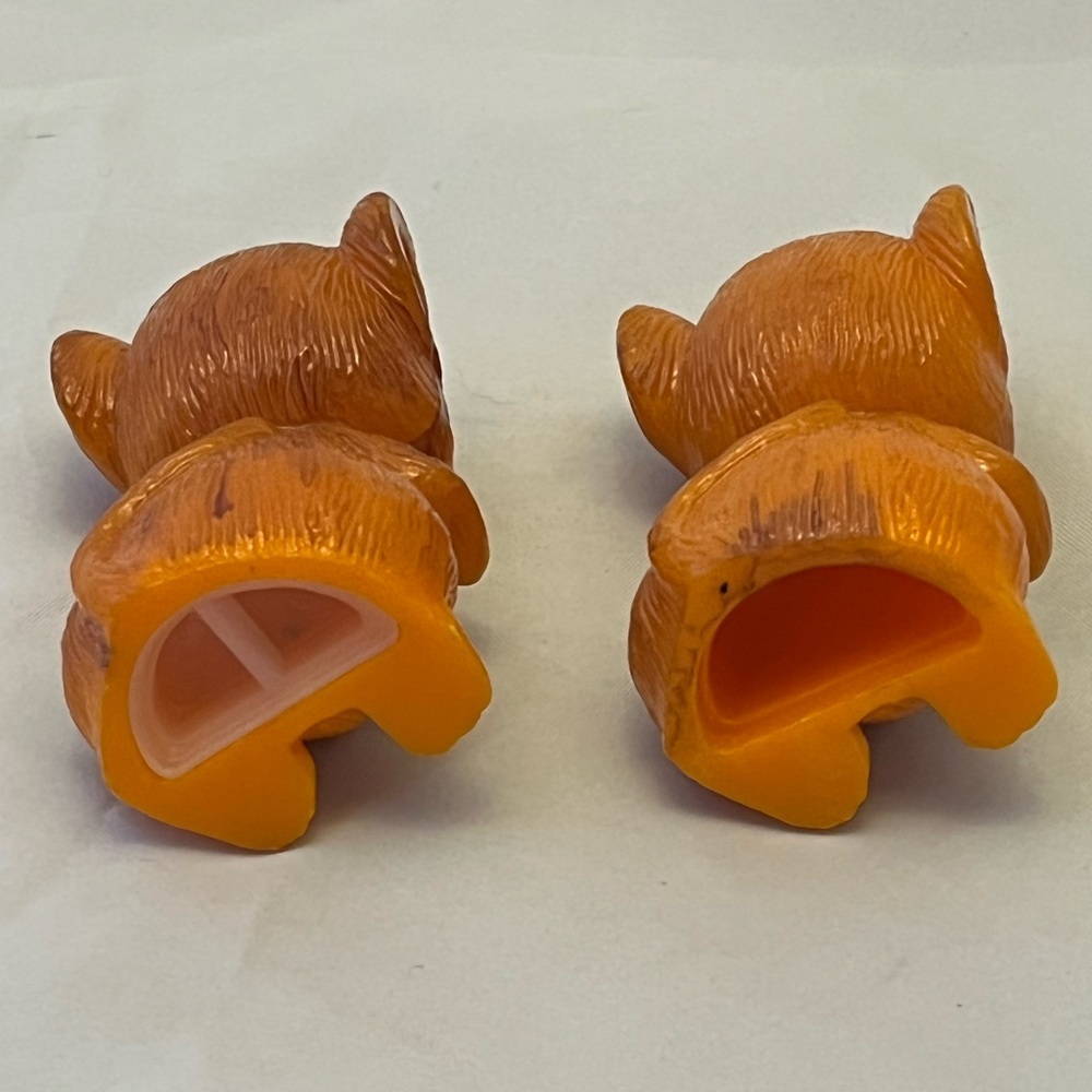 VTG Mouse Mice w/ Bow Salt & Pepper Shakers Hong Kong Sloppy Paint Job, Kitschy - Picture 6 of 6